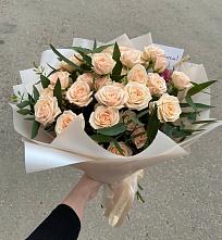 Букет Кремовые розы Латте в Ишеевке