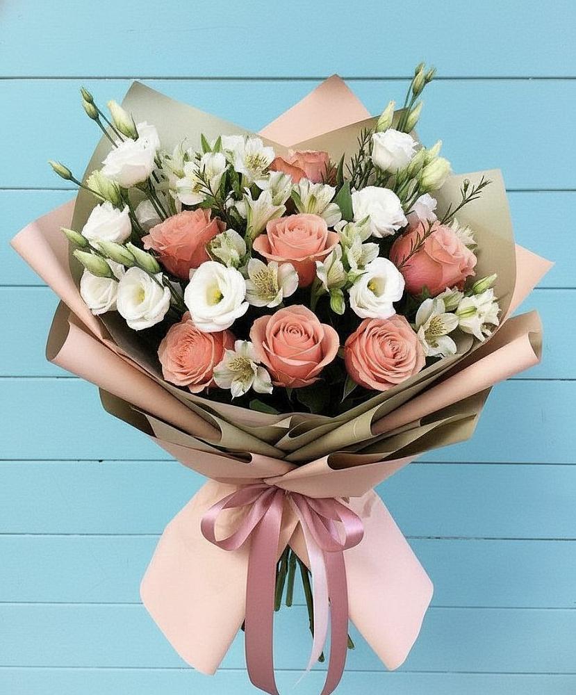 Букет цветов из: Розы, Альстромерии и Лизиантусы в Ишеевке