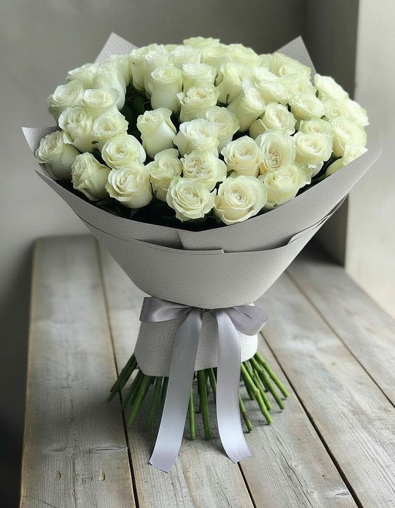 Букет 35 Белых роз в Ишеевке