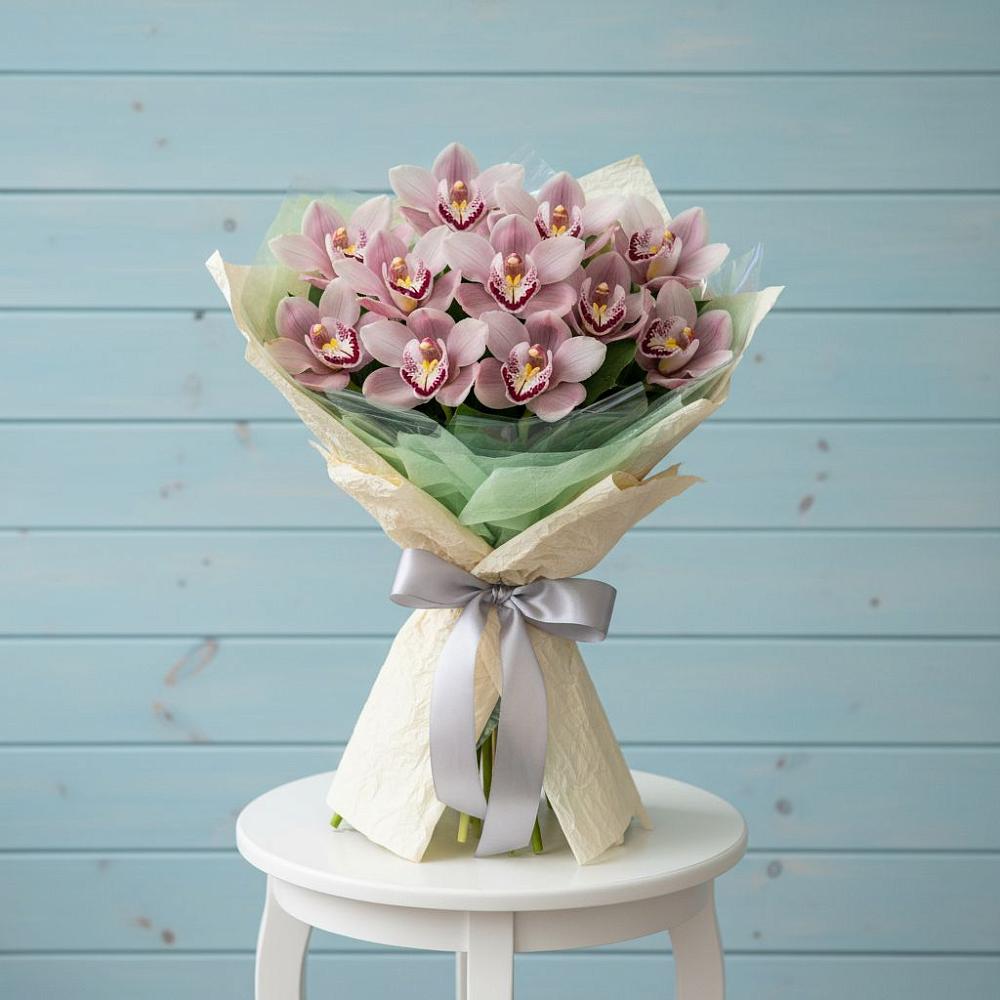 Букет цветов из: Орхидеи и Розы в Ишеевке