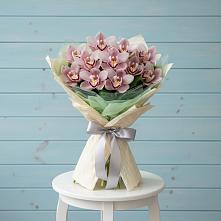 Букет цветов из:  Орхидеи и Розы в Ишеевке