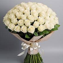 Букет 101 беля роза Белоснежка в Ишеевке