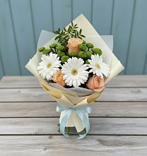Букет цветов из:  Герберы, Розы и Хризантемы в Ишеевке