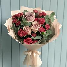 Букет цветов из:  Гвоздики и Розы в Ишеевке