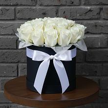 Цветочная композиция из Розы в шляпной коробке в Ишеевке